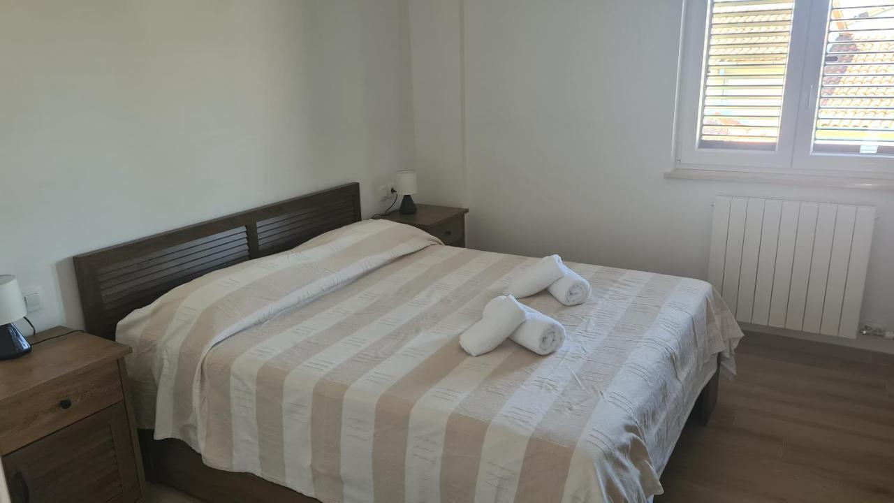 Appartamento Sara Rovigno Esterno foto